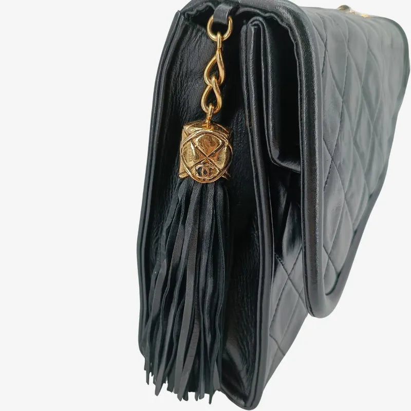 ra799-chanel-vintage-black-lambskin-asymmetric-flap-bag