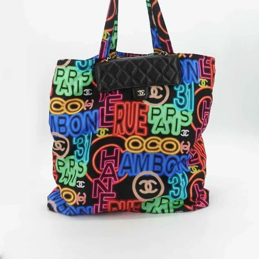 jr752-chanel-black-caviar-leather-tote-bag-with-chain