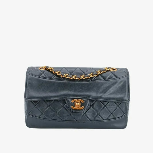 jr345-chanel-vintage-black-lambskin-quilted-flap-bag