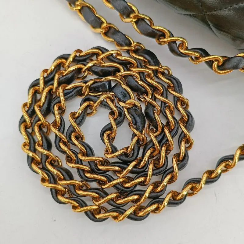 ju373-chanel-vintage-black-lambskin-quilted-flap-bag