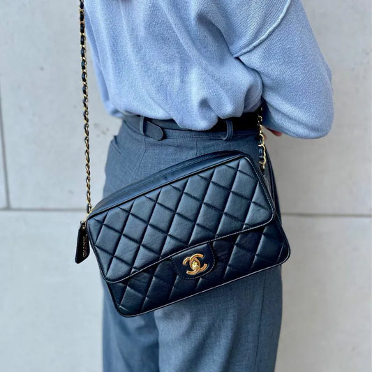 jah186-chanel-vintage-black-lambskin-quilted-camera-bag