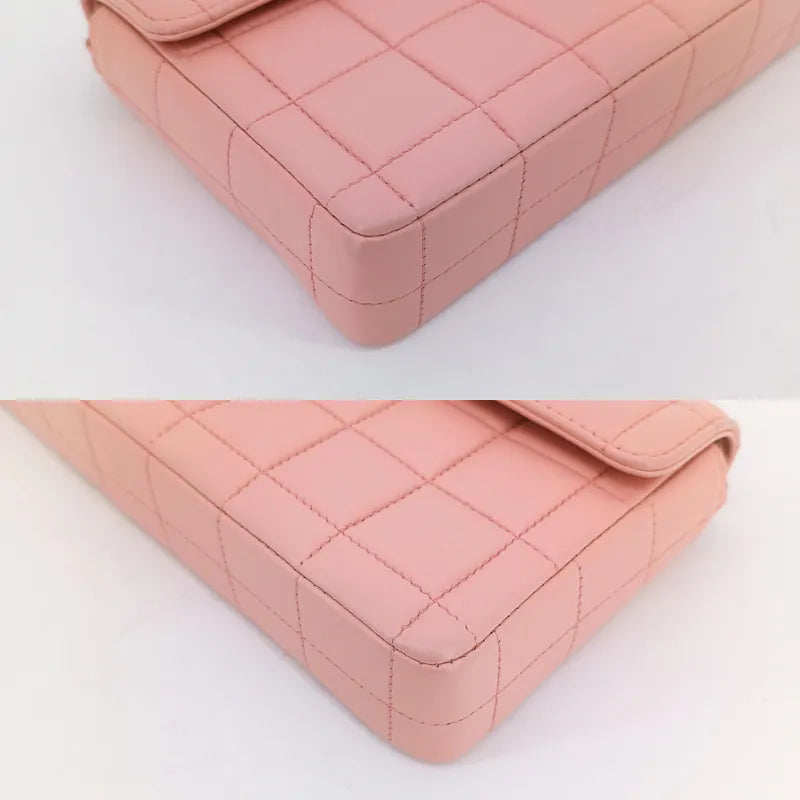 jw001-chanel-vintage-pink-lambskin-chocolate-bar-flap-bag