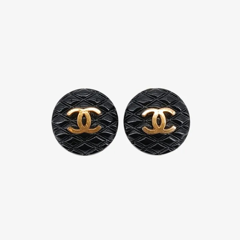 jt317-chanel-vintage-cc-round-gold-plated-clip-on-earrings
