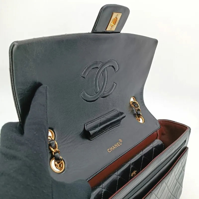 jr228-chanel-vintage-black-lambskin-27cm-classic-flap-bag