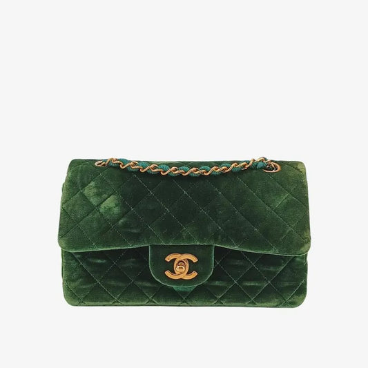 c375-chanel-vintage-green-velvet-23cm-classic-flap-bag