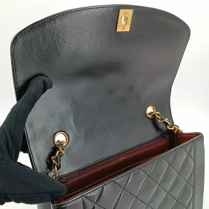 jt637-chanel-vintage-black-lambskin-25cm-diana-flap-bag