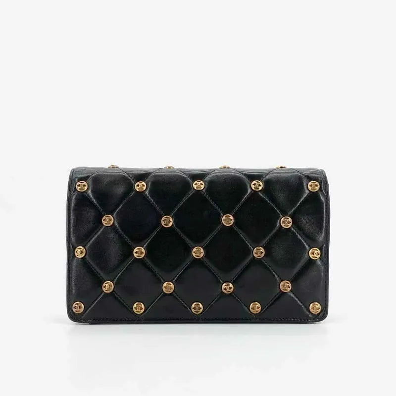 jr218-chanel-vintage-black-lambskin-flap-clutch-with-chain