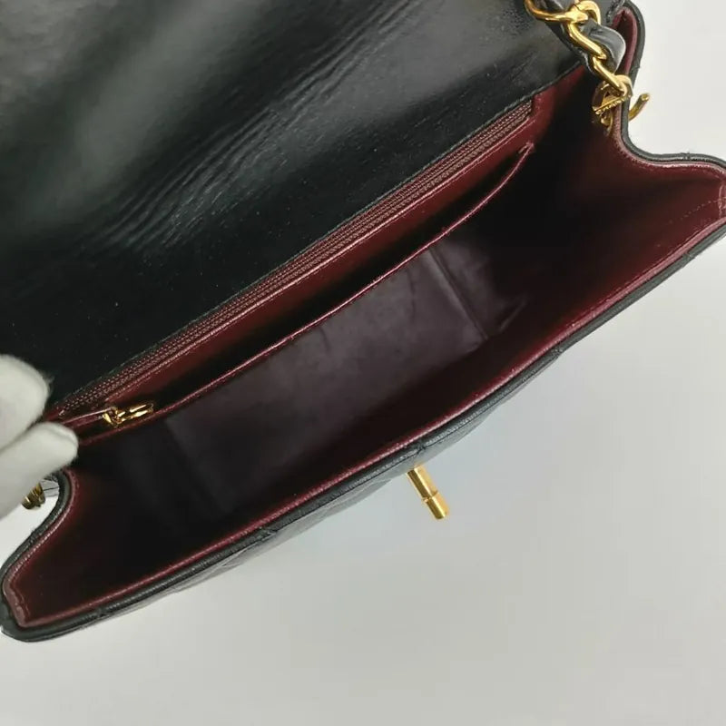 js503-chanel-vintage-black-lambskin-quilted-flap-bag