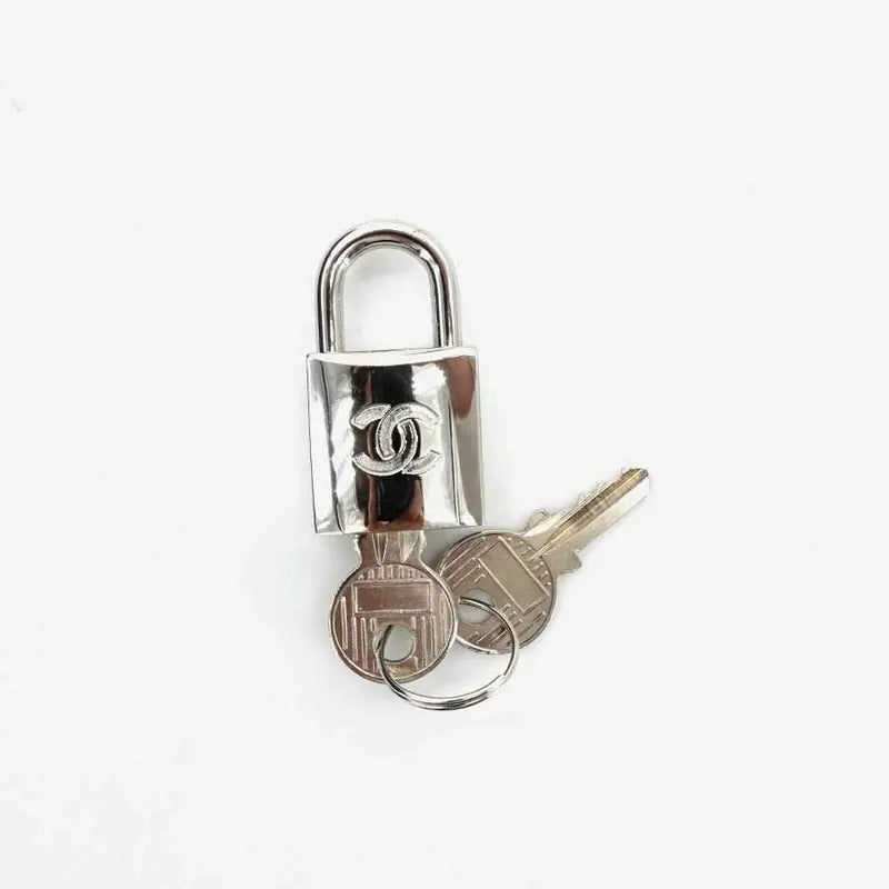 jq874-chanel-vintage-blue-denim-tote-bag