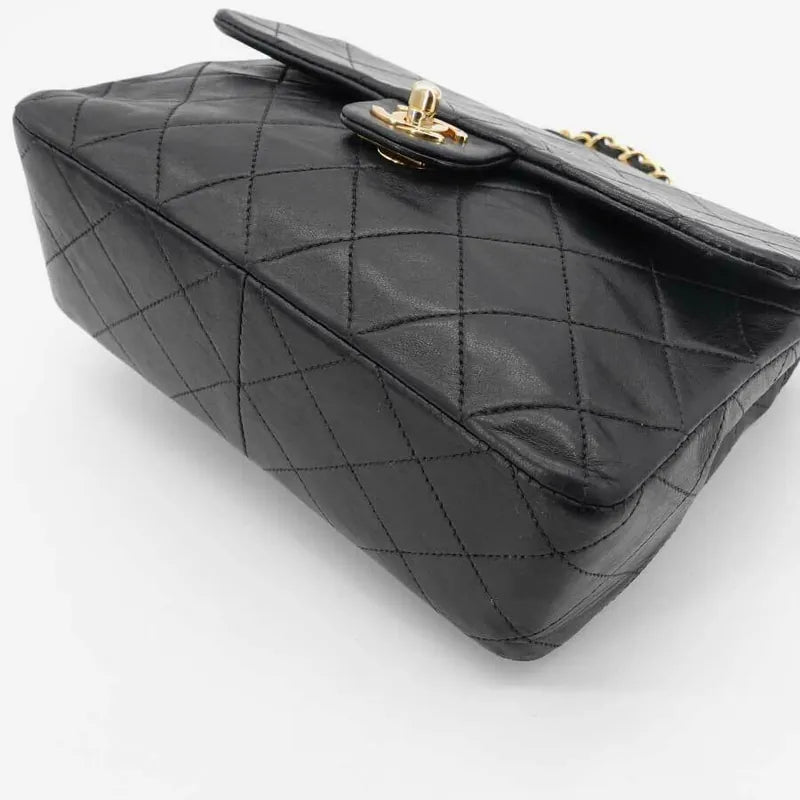 c292-chanel-vintage-black-lambskin-20cm-mini-square-flap-bag