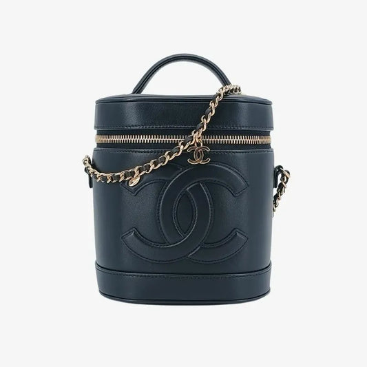 ra179-chanel-black-lambskin-vanity-case-bag