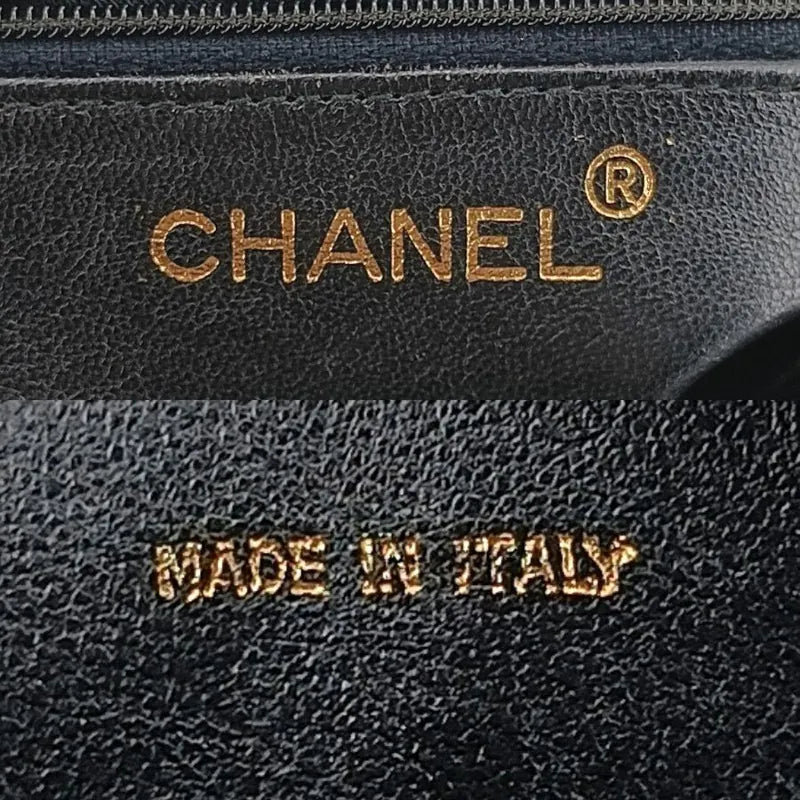 jt762-chanel-vintage-black-lambskin-gold-chain-tassel-camera-bag
