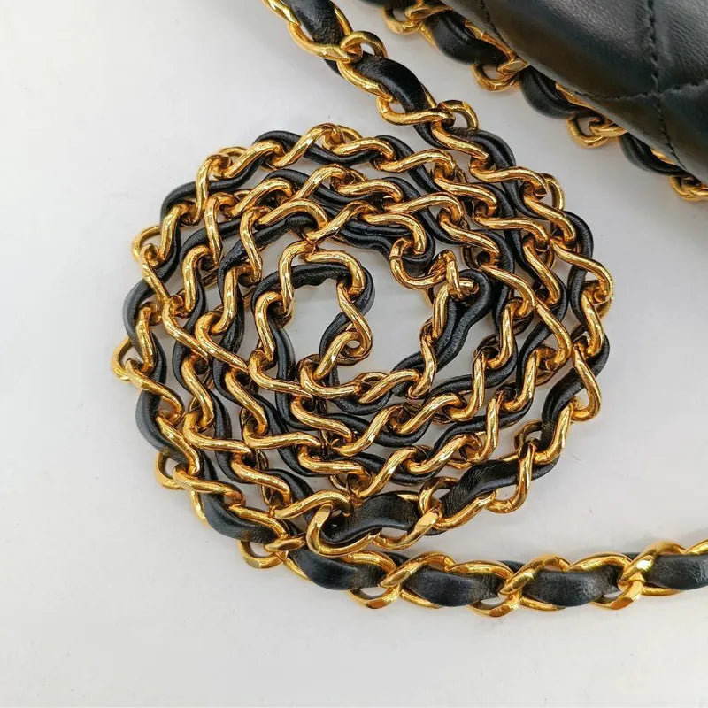 ra317-chanel-vintage-black-lambskin-quilted-flap-bag