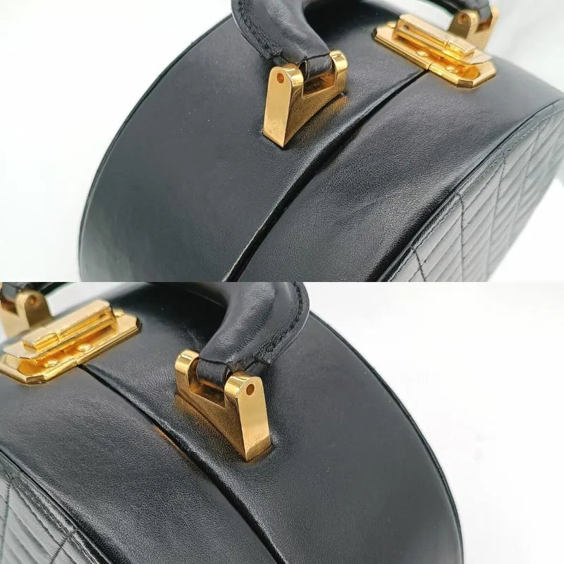 ra638-chanel-vintage-black-lambskin-quilted-vanity-case