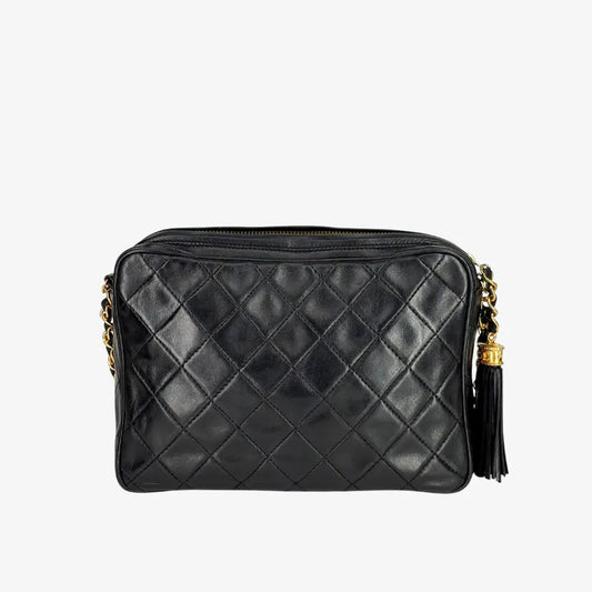RC719 - CHANEL Vintage Black Lambskin Quilted Camera Bag