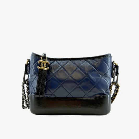 C610 - CHANEL Navy &amp; Black Calfskin GABRIELLE Shoulder Bag