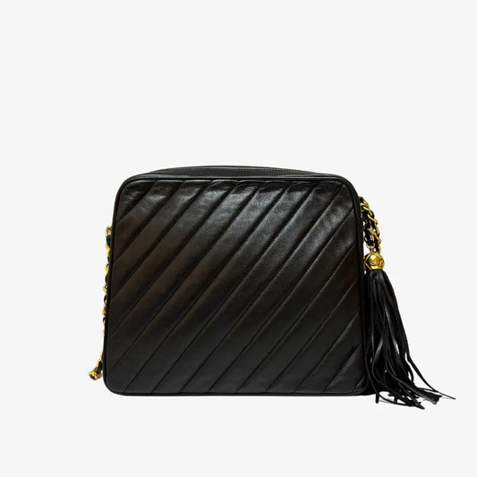 JX871 - CHANEL Vintage Black Lambskin Tassels Camera Bag