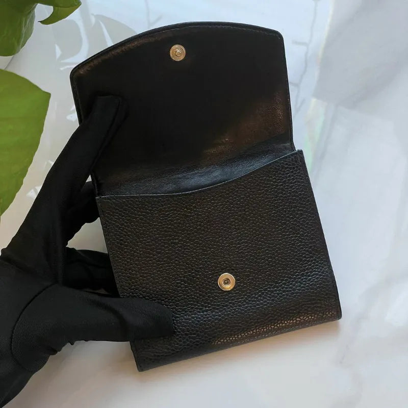 rc030-chanel-vintage-black-caviar-leather-wallet