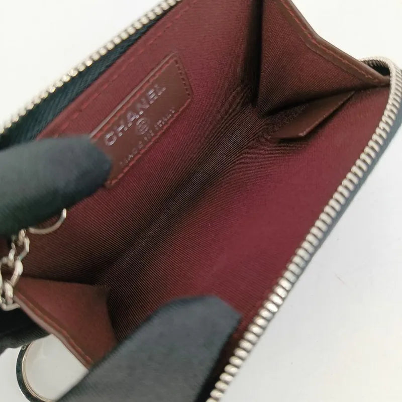 rb522-chanel-black-lambskin-classic-zipped-key-holder-case