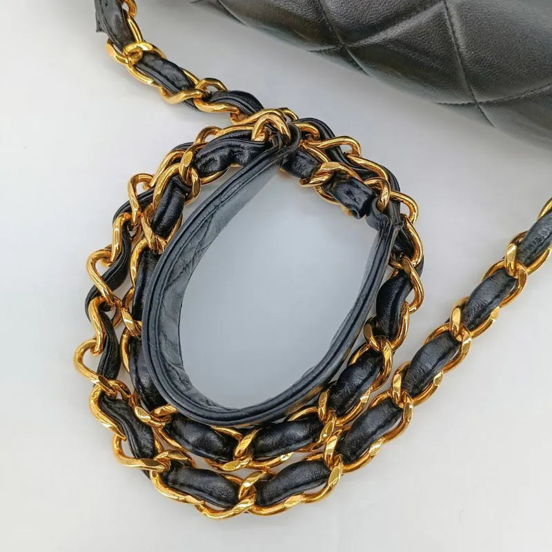 jt668-chanel-vintage-black-lambskin-qulited-flap-bag