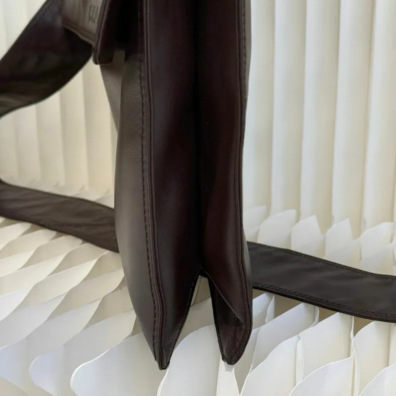 ra685-chaenl-vintage-brown-lambskin-shoulder-bag