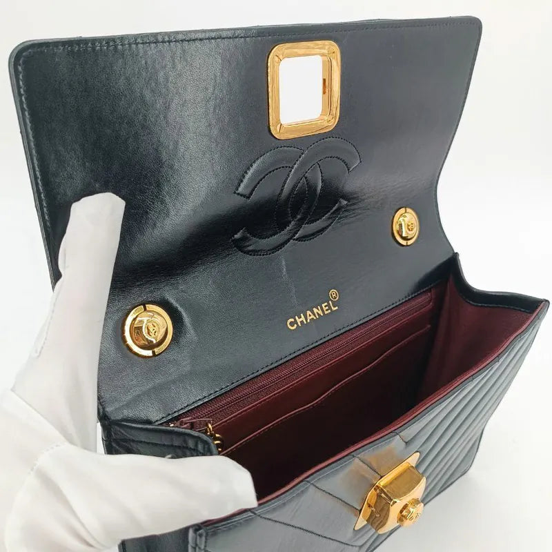 ju430-chanel-vintage-black-lambskin-chevron-push-lock-flap-bag