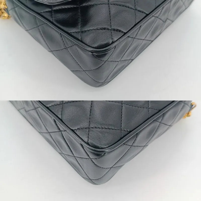 rb487-chanel-vintage-black-lambskin-gold-chain-camera-bag
