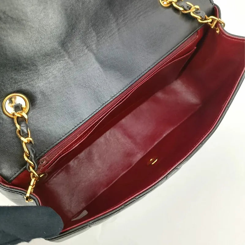 ra223-chanel-vintage-black-lambskin-25cm-diana-flap-bag