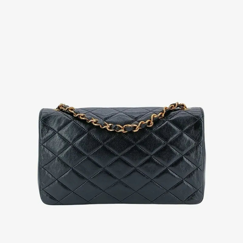 rb062-chanel-vintage-black-lambskin-big-cc-pointed-flap-bag