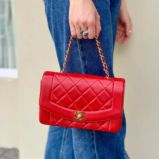 jt787-chanel-vintage-red-lambskin-22cm-diana-flap-bag