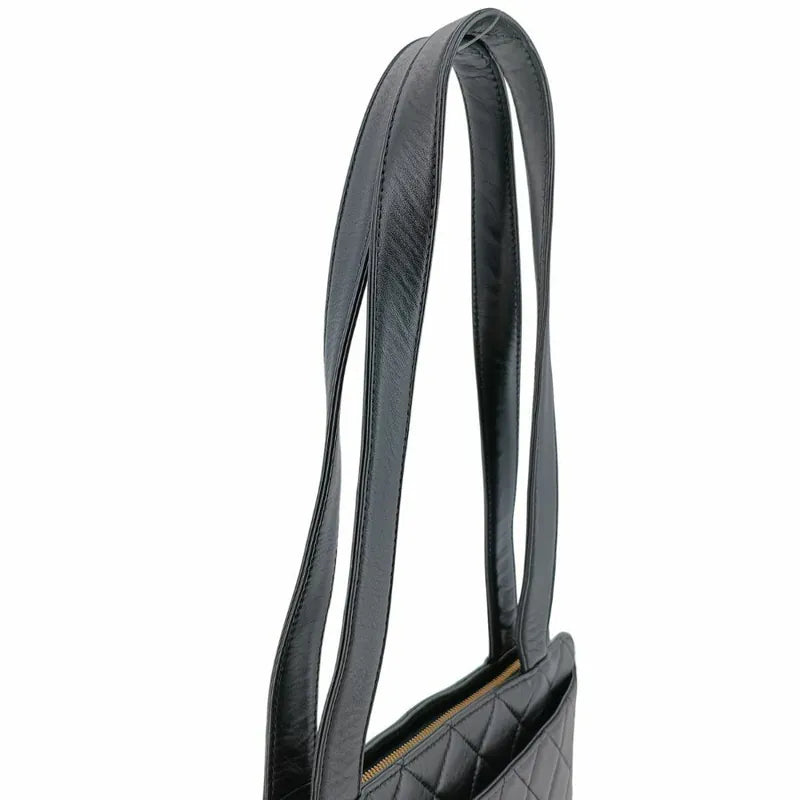 jw210-chanel-vintage-black-lambskin-quilted-tote-bag