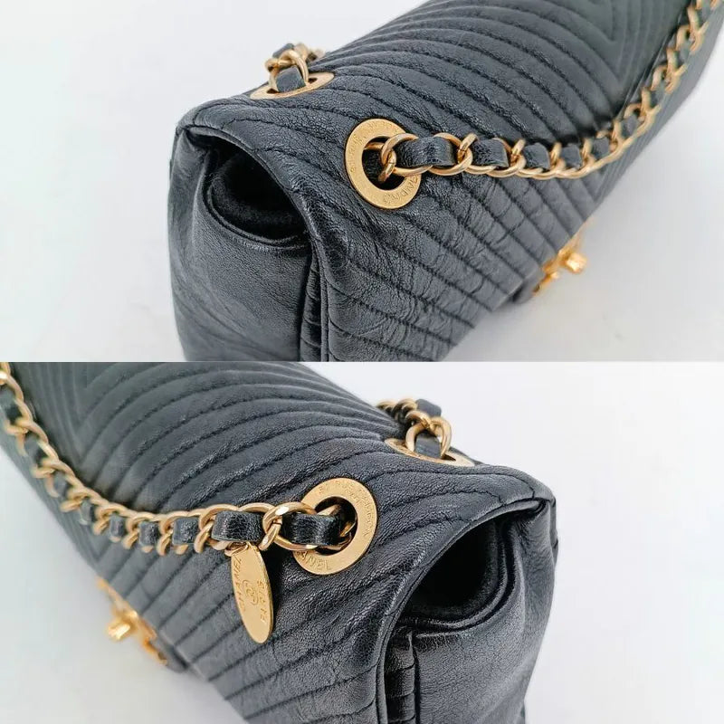 c486-chanel-vintage-black-calfskin-chevron-flap-bag
