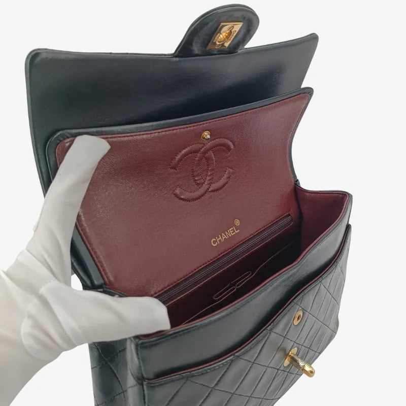 rb016-chanel-vintage-black-lambskin-25cm-flap-bag