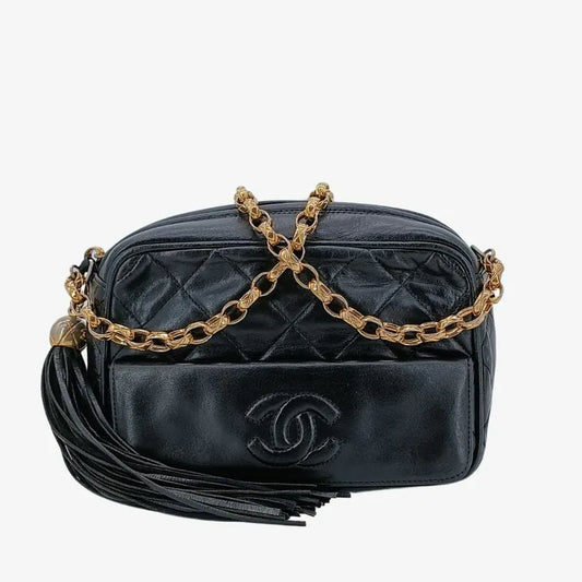 jah158-chanel-vintage-black-lambskin-tassels-gold-chain-camera-bag