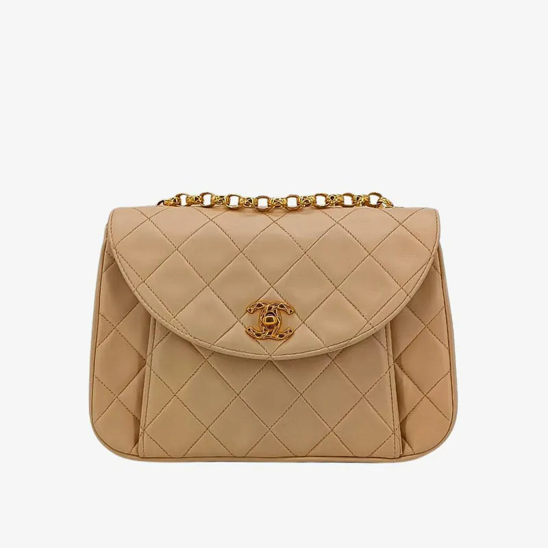 ra822-chanel-vintage-beige-lambskin-gold-chain-flap-bag