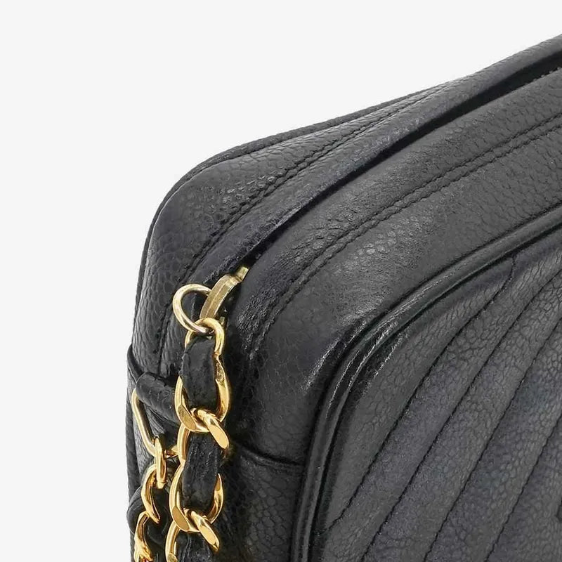 jr631-chanel-vintage-black-caviar-leather-tassel-camera-bag