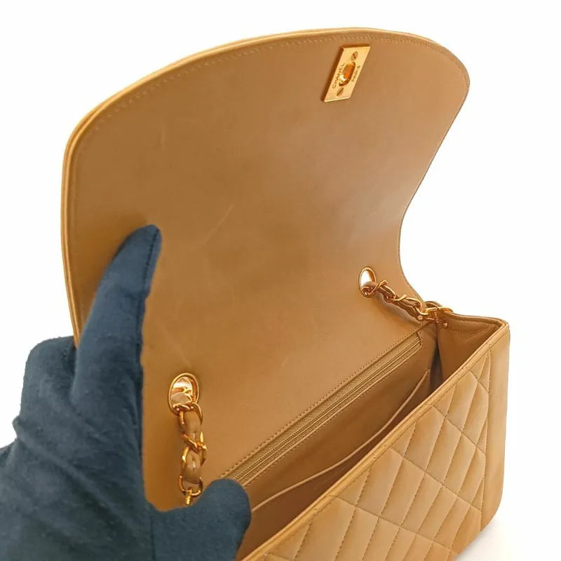 js328-chanel-vintage-beige-lambskin-25cm-diana-flap-bag