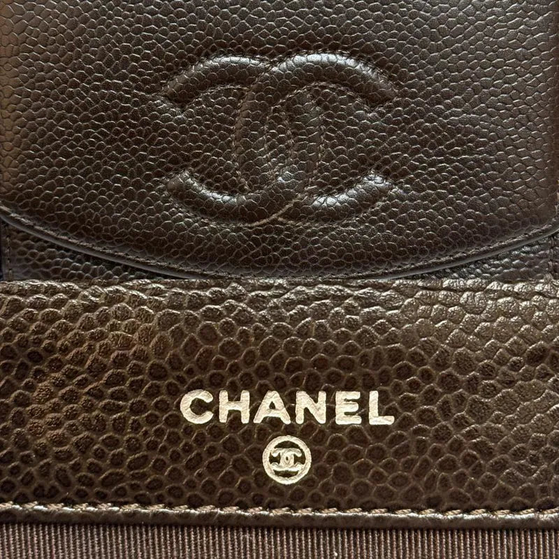 ju955-chanel-vintage-brown-caviar-leather-wallet