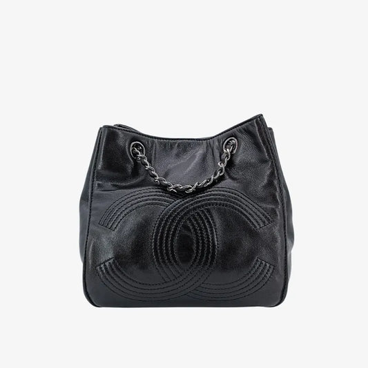 ra992-chanel-vintage-black-lambskin-bucket-bag
