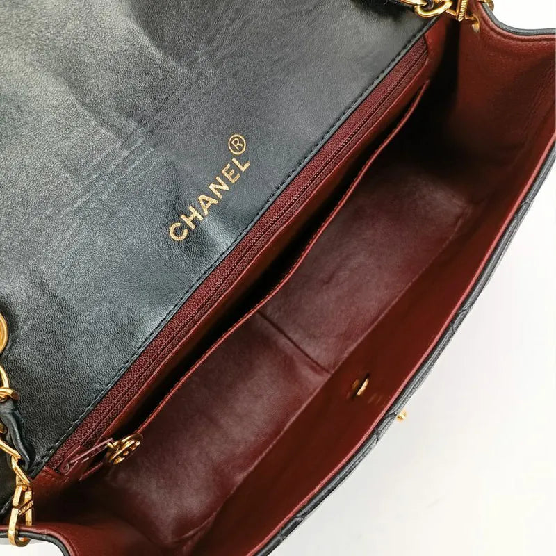 c502-chanel-vintage-black-lambskin-25cm-diana-flap-bag