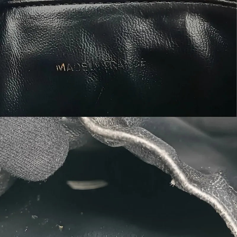 js672-chanel-vintage-black-caviar-leather-cosmetic-bag