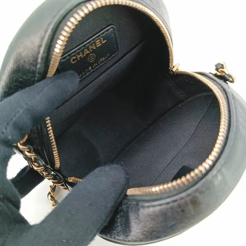 ra013-chanel-black-lambskin-round-camera-bag