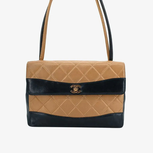 jt796-chanel-vintage-bicolor-beige-black-lambskin-flap-bag