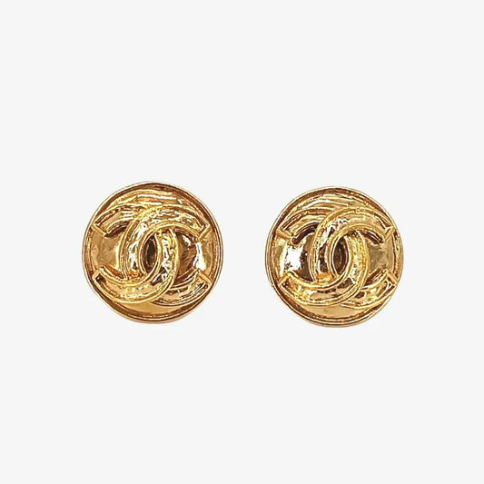 js566-chanel-vintage-button-gold-plated-clip-on-earrings