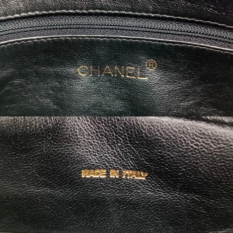 jr466-chanel-vintage-black-lambskin-tassel-camera-bag