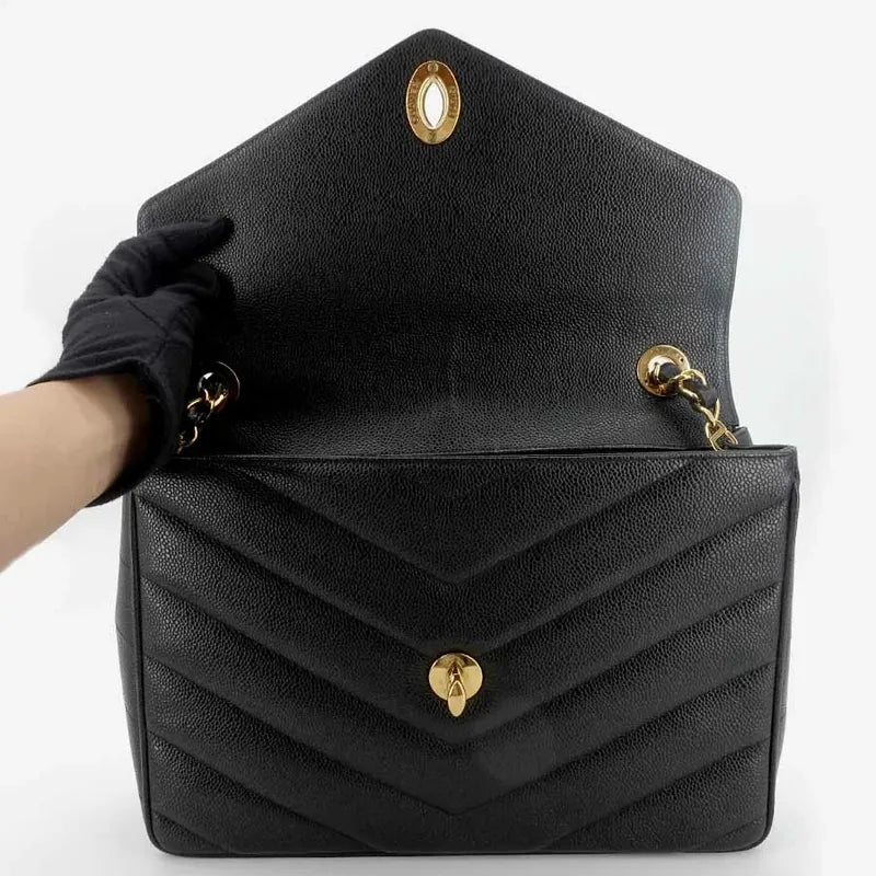 jr585-chanel-vintage-black-caviar-leather-jumbo-flap-bag
