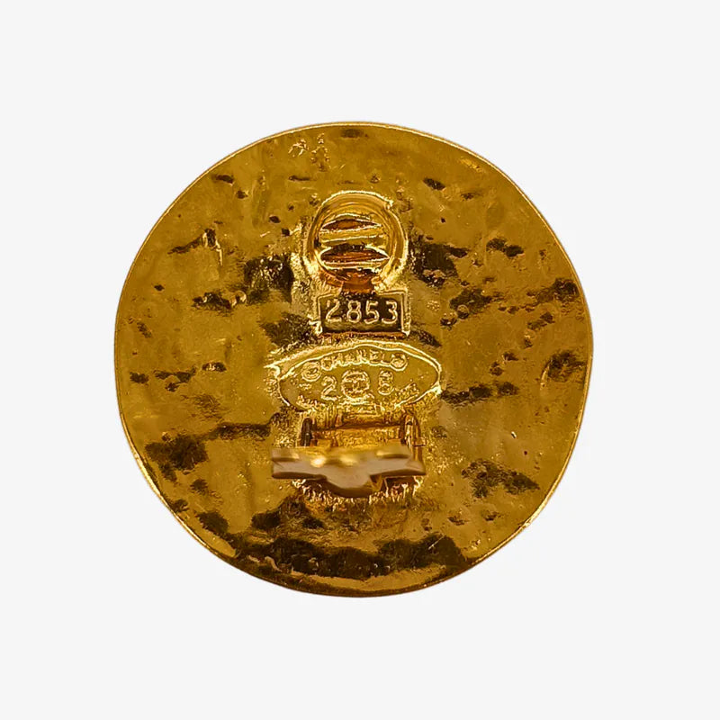 rb258-chanel-vintage-round-gold-plated-clip-on-earrings