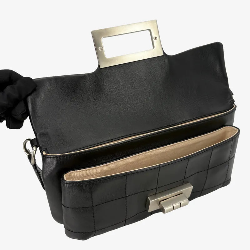 JY558 - CHANEL Vintage Black Calfskin 2.55 Handbag - Lovintage