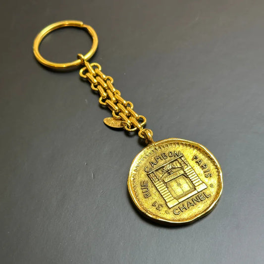 jw254-chanel-gold-key-ring