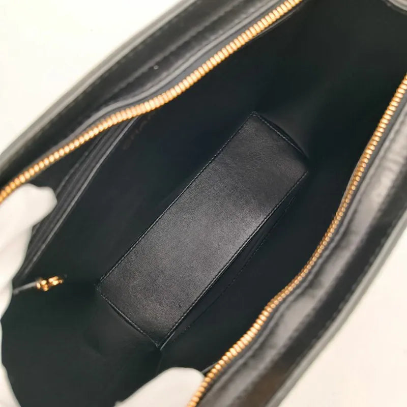 ra556-chanel-vintage-black-lambskin-embroidered-logo-tote-bag